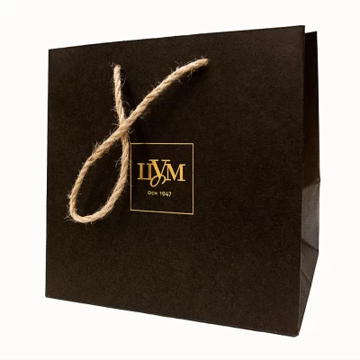 Пакет бумажный ЦУМ осн.1947 размер 200х150х200