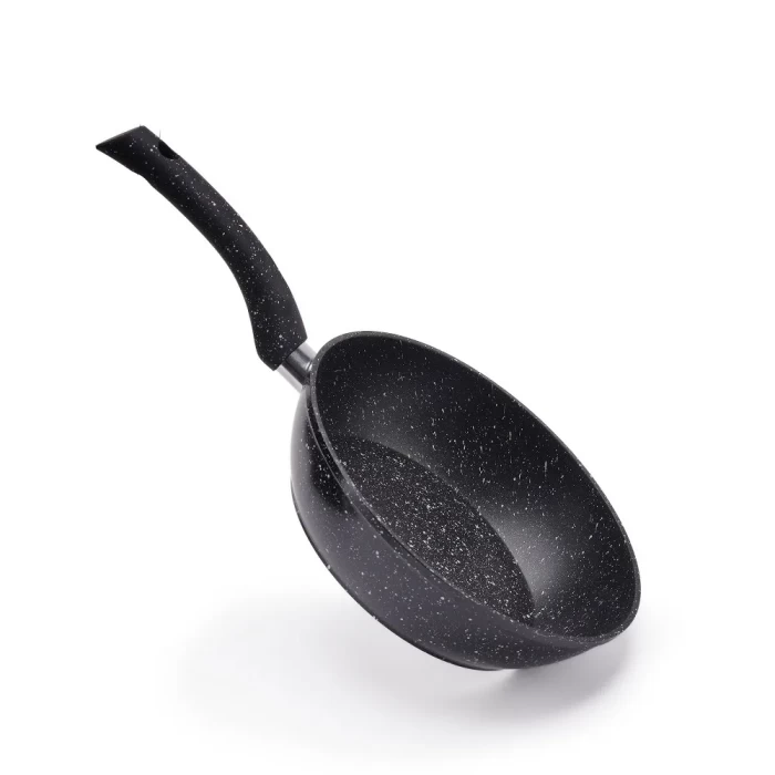 Сковорода ТМ "ЦУМ" с крышкой, 22- 26 см