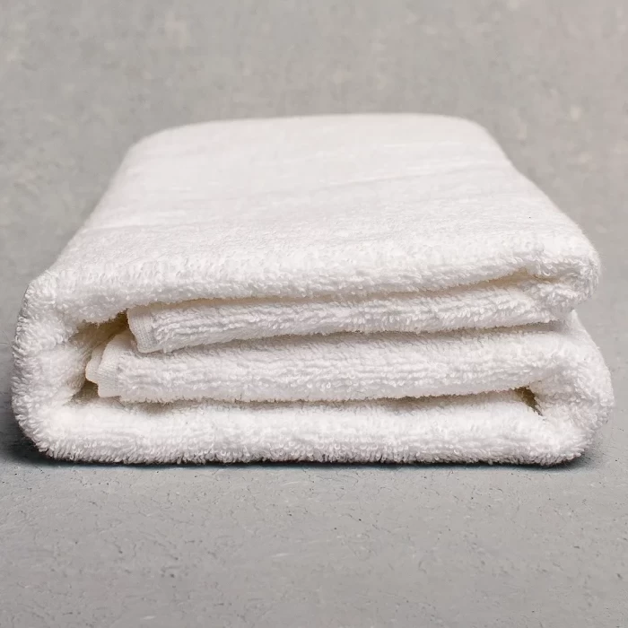 Полотенце махровое ТМ "ЦУМ" белое 70х140 см