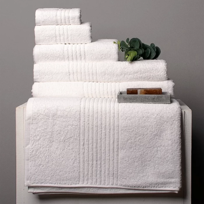 Полотенце махровое ТМ "ЦУМ" белое 70х140 см