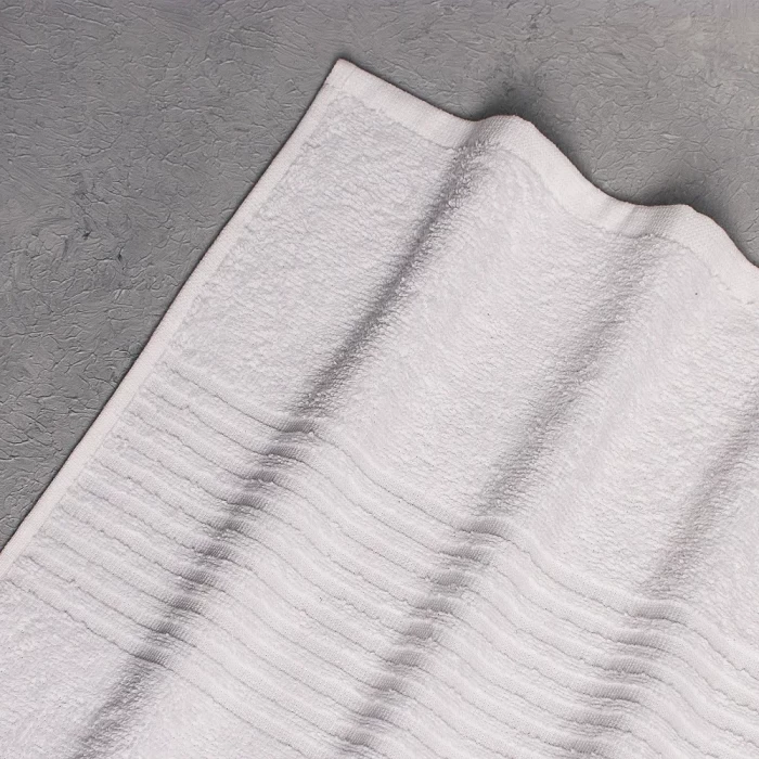 Полотенце махровое ТМ "ЦУМ" белый 100х150 см