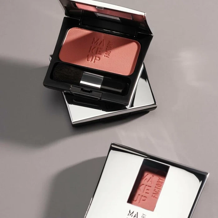 Румяна для лица компактные шелковистые MUF Blusher