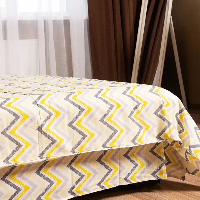 Комплект постельного белья Двуспальный ТМ "ЦУМ" Зиг-заг простынь на резинке 8482