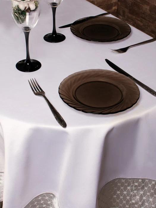 Скатерть круглая ТМ "ЦУМ" 150х150см 5445