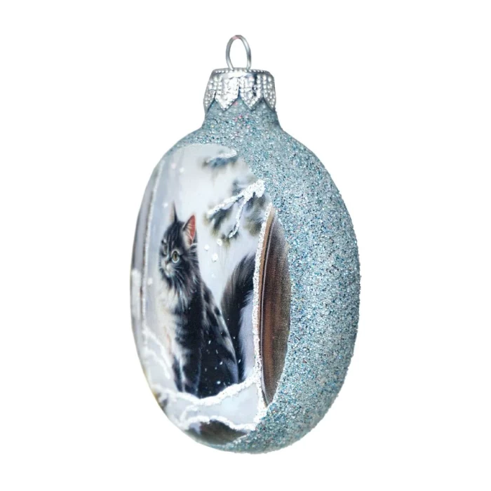 Елочная игрушка стеклянная декорированная Медальон Кот у окошка